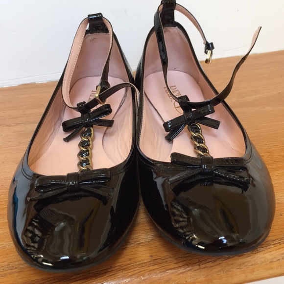 RED Ballet flats/chain T-strap/ - Picture 2 of 8